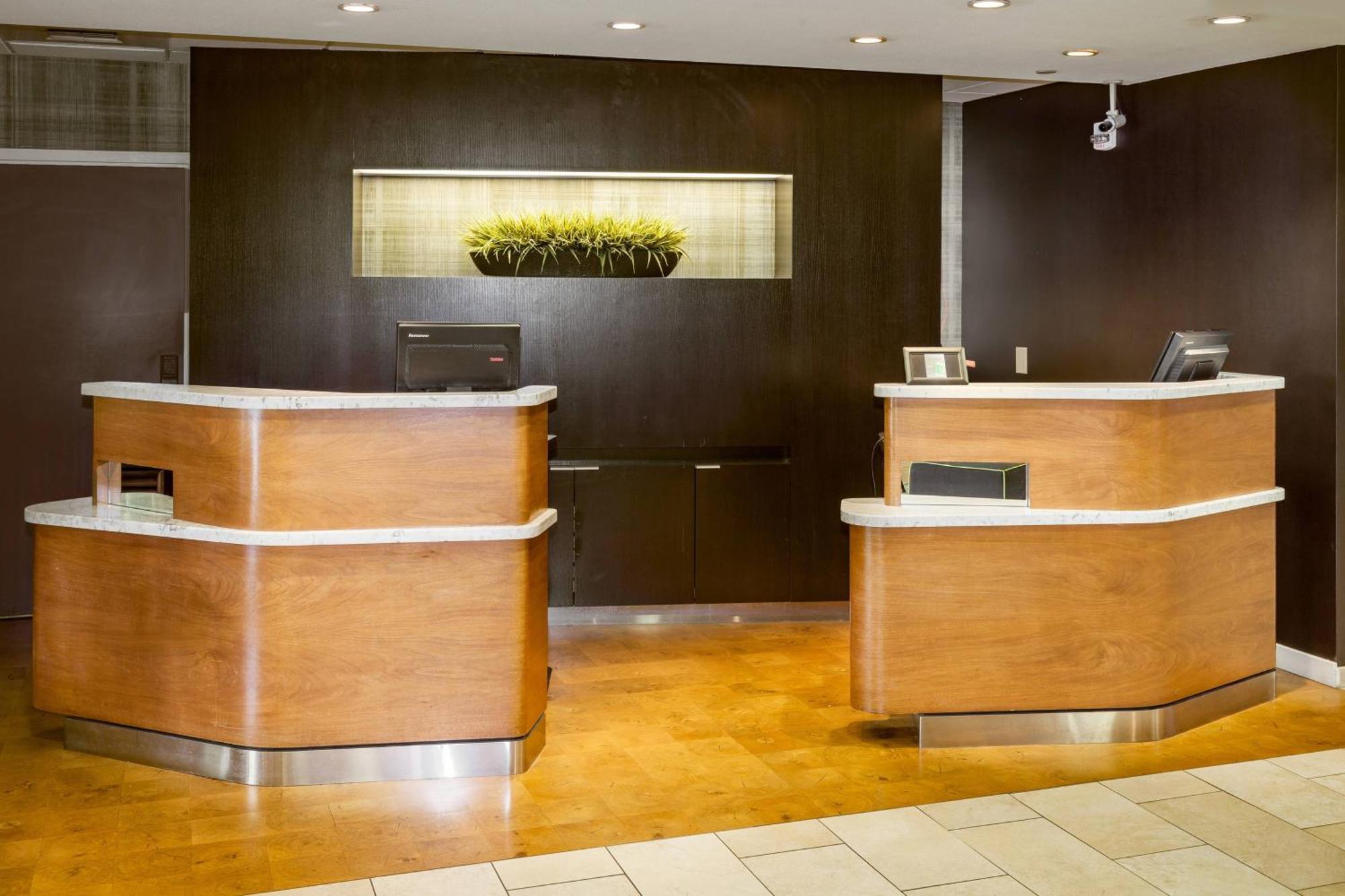 Hotel Courtyard By Marriott Stockton Esterno foto