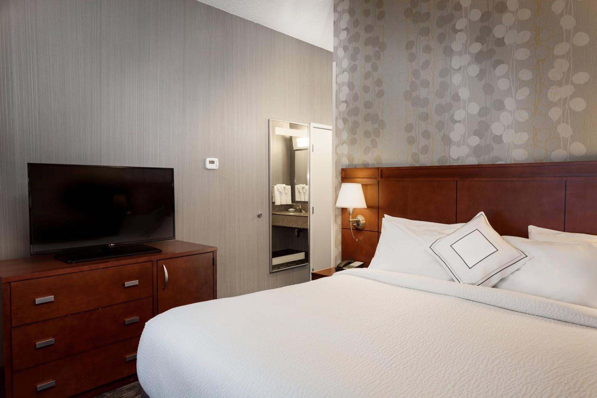 Hotel Courtyard By Marriott Stockton Esterno foto